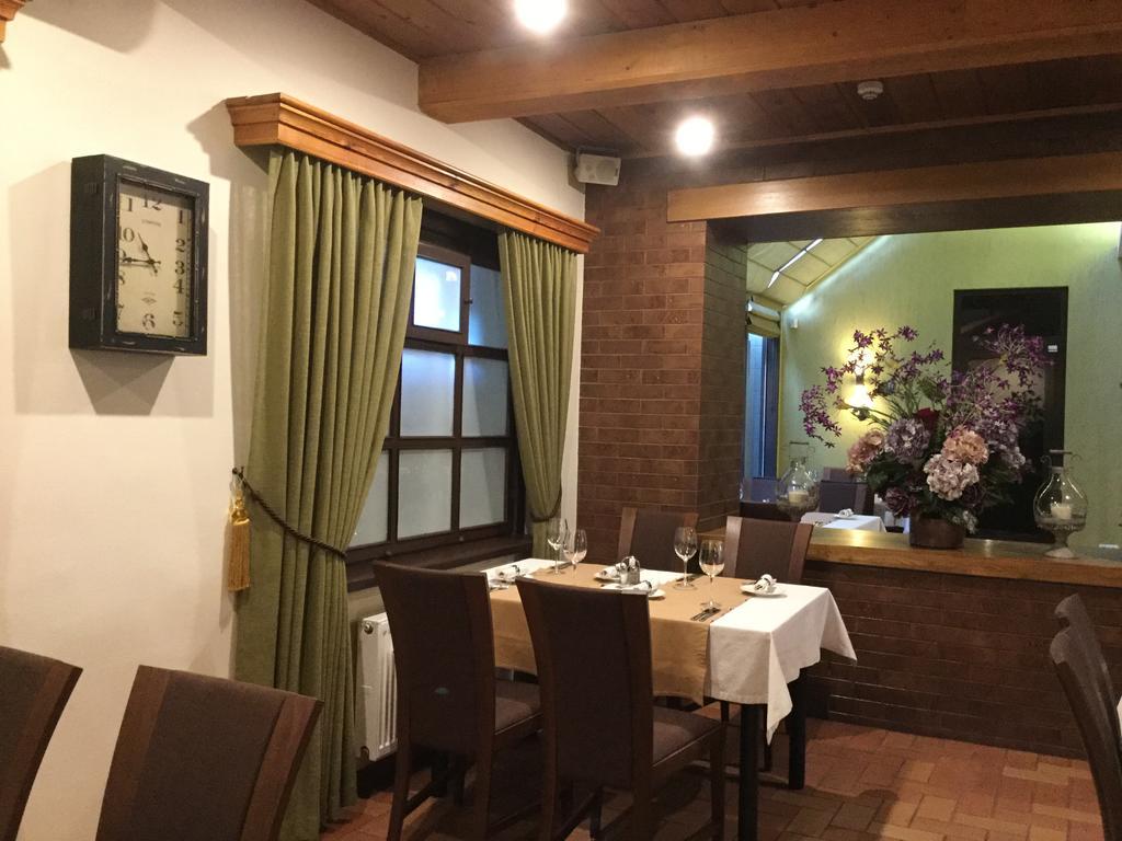 Hotel Senas Namas أليتس المظهر الخارجي الصورة